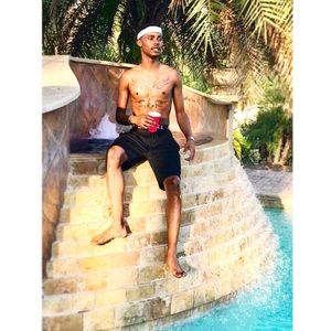 Meet your Posher, Kameron